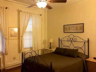 Adam's Inn - 6