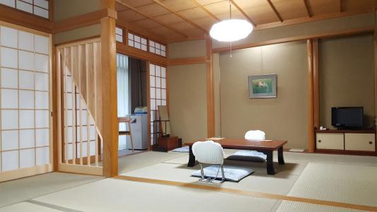 Tsukimotoya Ryokan - 2