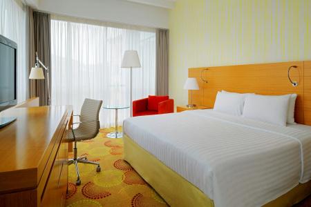 Courtyard by Marriott Budapest City Center - 4