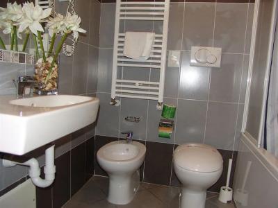 Paradise Airport - 6