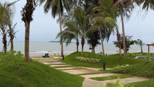 SEAnery Beach Resort - 15