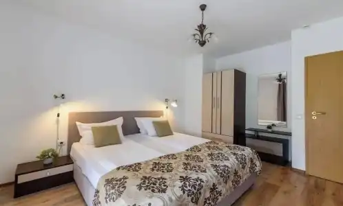 Grand Royale Apartment Complex & Spa - 65