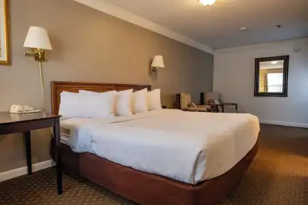 Senator Inn & Spa - 78