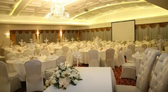 Asrin Park & Spa Convention Center - 20
