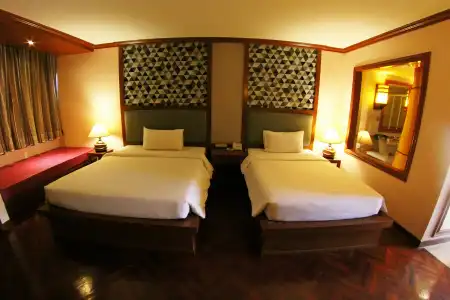 Baumanburi Patong - 3