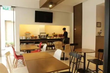 Metz Pratunam - 13