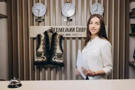 Vedmezhyi Dvir - 8