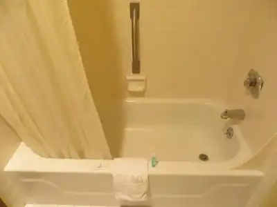Homestyle Inn & Suites - 19