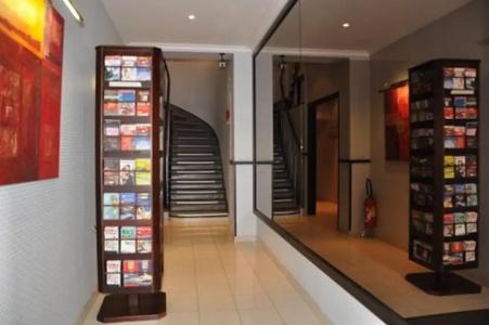 Avia Saphir Montparnasse - 13