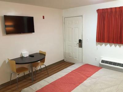 Motel 6 Greenville, SC - 121
