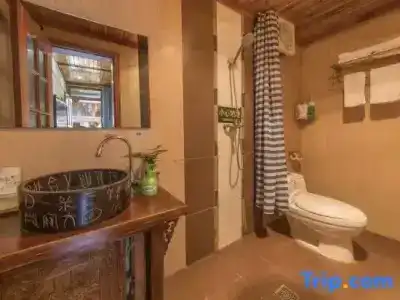Lijiang Zhenmei Shishan Scenic Inn (Sifang Street Big Water Wheel Store) - 18