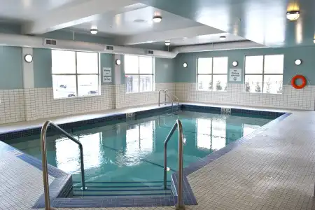 Holiday Inn Express Golden-Kicking Horse by IHG - 31