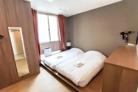 &AND HOSTEL SHINSAIBASHI EAST - 12