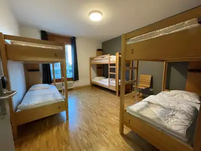 Geneva Hostel - 31