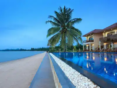 Sara Beachfront Boutique Resort - 8