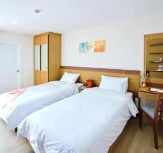 Kozy Inn - 17