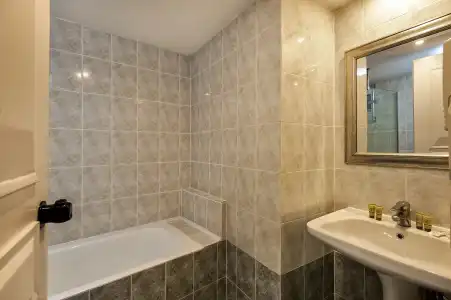 Elina Apartments - 8