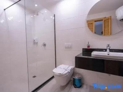 Redcon Suites - 107