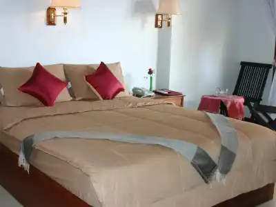 Mom's Guesthouse - 2