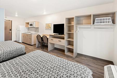 Woodspring Suites Billings - 8