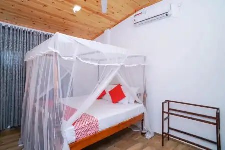 OYO 388 Surf Sea Breeze - 81