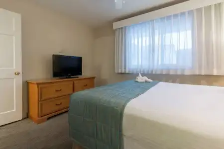 San Clemente Cove - 28