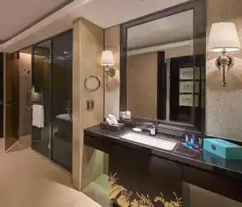 Hilton - 147