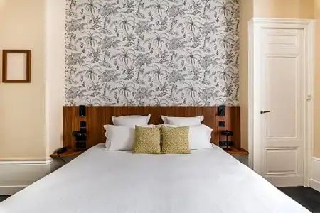 Globe et Cecil Hôtel - 69