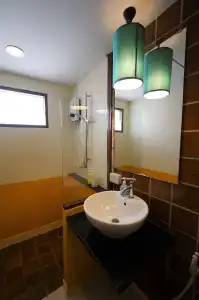 Yindee Stylish Guesthouse - 45