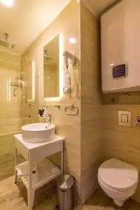 Privilege Suites by Central Park - 32