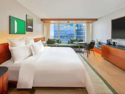Fairmont Pacific Rim - 4