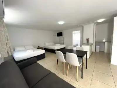 Browns Broadbeach - 2
