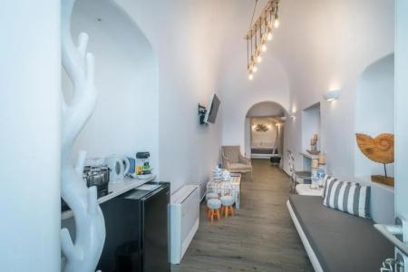 Angel Luxury Suites - 16