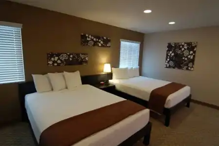 Mission Bay Lodge - 2