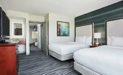 Embassy Suites by Hilton Orlando Airport - 4