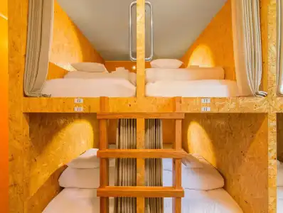Seawall Hostel - 28