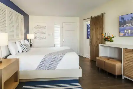 Paradise Point Resort & Spa - 5