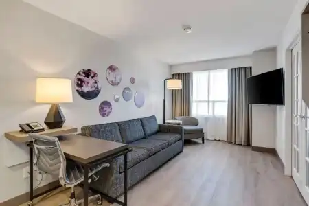 Holiday Inn & Suites Ottawa Kanata by IHG - 75
