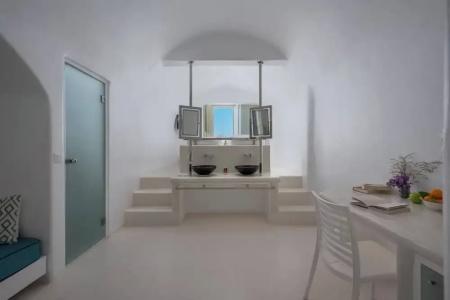 Sophia Oia View - 40