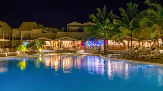 Le Peninsula Bay Beach Resort & Spa - 15