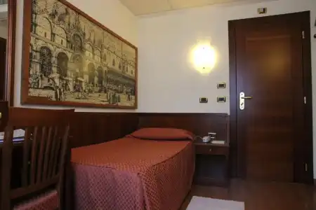President Venezia - 28