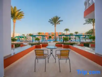 Sunrise Garden Beach Resort - 31