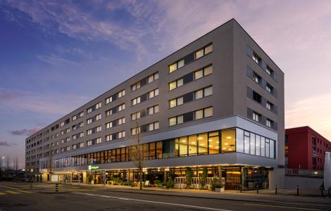 Holiday Inn ZÜRICH - MESSE by IHG - 32