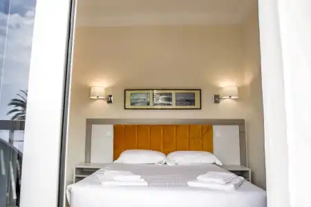 Hôtel Le Dauphin - 51