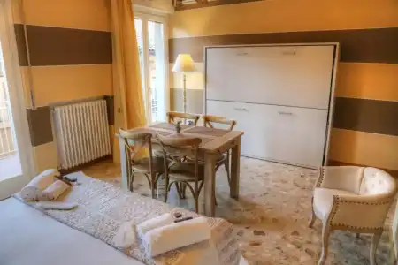 La Casetta di Lina Rooms and Apartments - 4