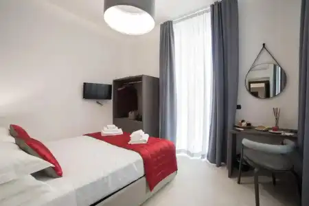 Bespoke Luxury Suites and Apartments - 20