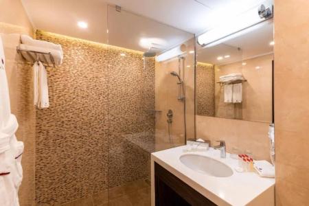 Ramada & Suites by Wyndham - 73
