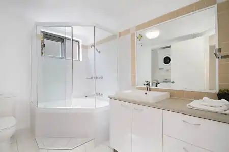 Blue Waters Apartments - 126