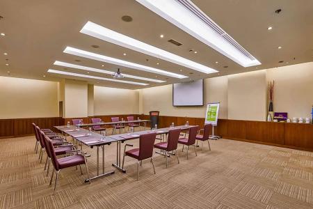 Ramada & Suites by Wyndham Dubai JBR - 4