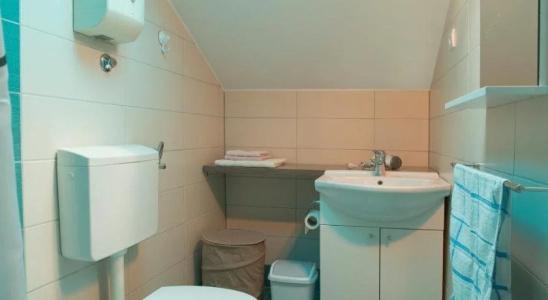 Guesthouse Fjaka - 10